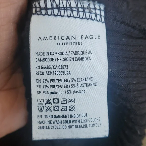 American Eagle Black Turtleneck (XS) - Picture 4 of 5